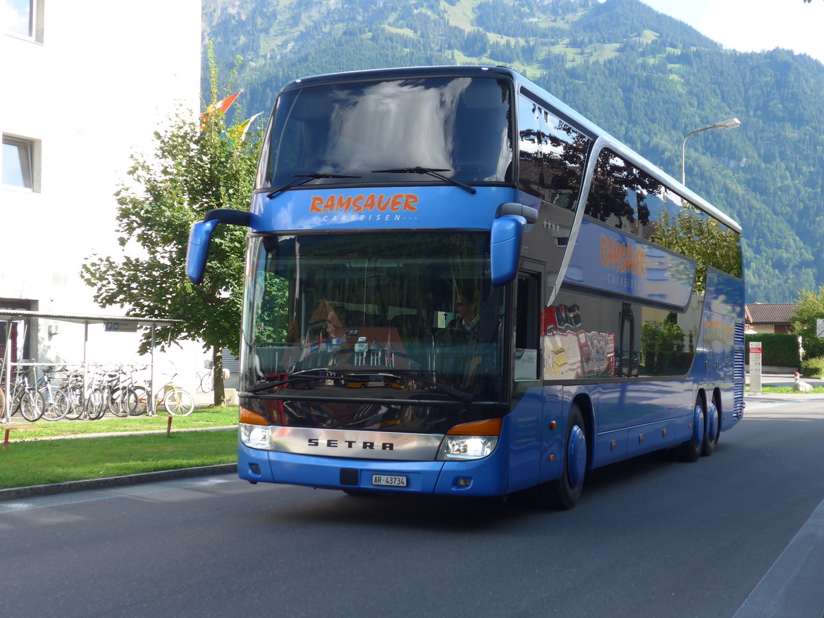 (184'640) - Ramsauer, Herisau - AR 43'734 - Setra am 3. September 2017 beim Bahnhof Interlaken Ost