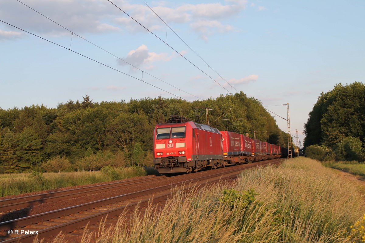 185 106-2 zieht im herrlichen Abendlicht einen Winner Spedition Wechselpritschenzug bei Mainz-Bischofsheim. 20.05.15