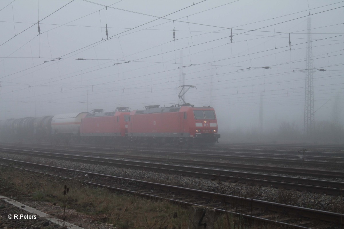 185 156 + 145 009 mit einem Kesselzug in Leipzig Schönefeld.29.03.14