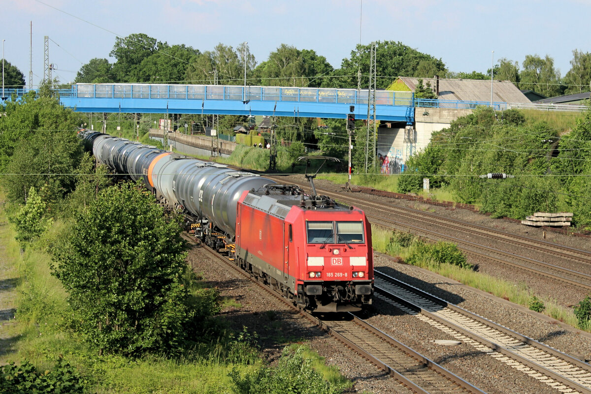 185 269-8 mit Kesselwagen am Haken. Tostedt, 09.06.2021