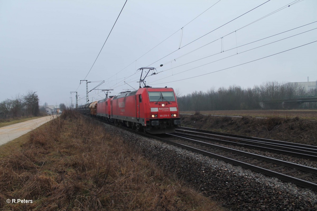 185 278-9 + 269 mit Staubbehälterzug bei Obertraubling. 20.02.14