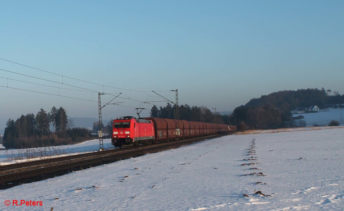 185 287-0 zieht den Kohlependel Linz - Saarbrücken bei Seubersdorf. 21.01.17