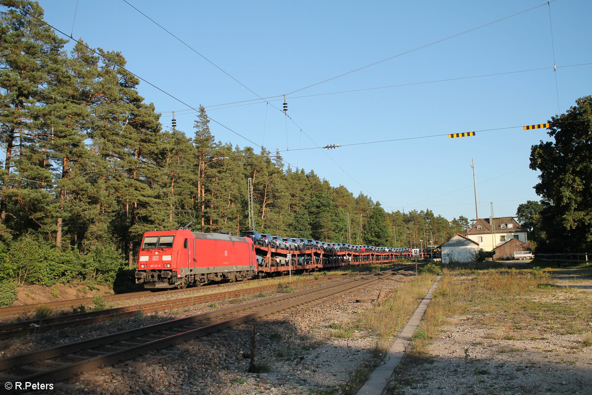 185 311-8 mit einem Autotransportzug in Ochenbruck. 15.09.23