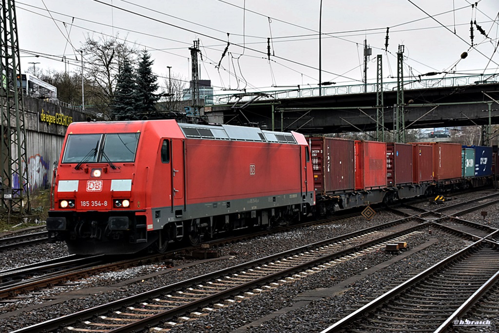 185 354-8 fuhr mit einen kastenzug durch hh-harburg,05.04.16