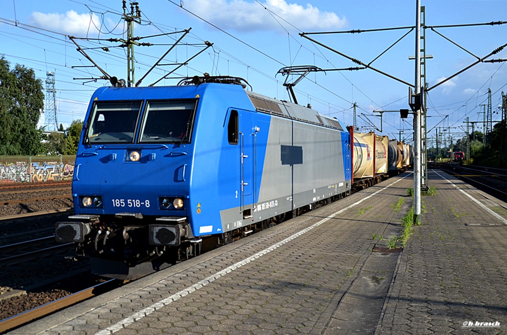 185 518-8 zog schleichend einen kastenzug durch hh-harburg,10.09.15