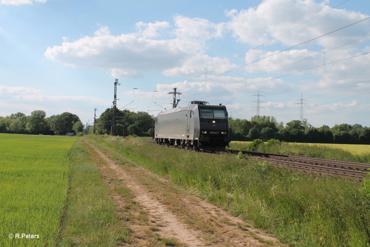 185 547-7 solo bei der Stromkreistrennstelle Bischofsheim. 20.05.15