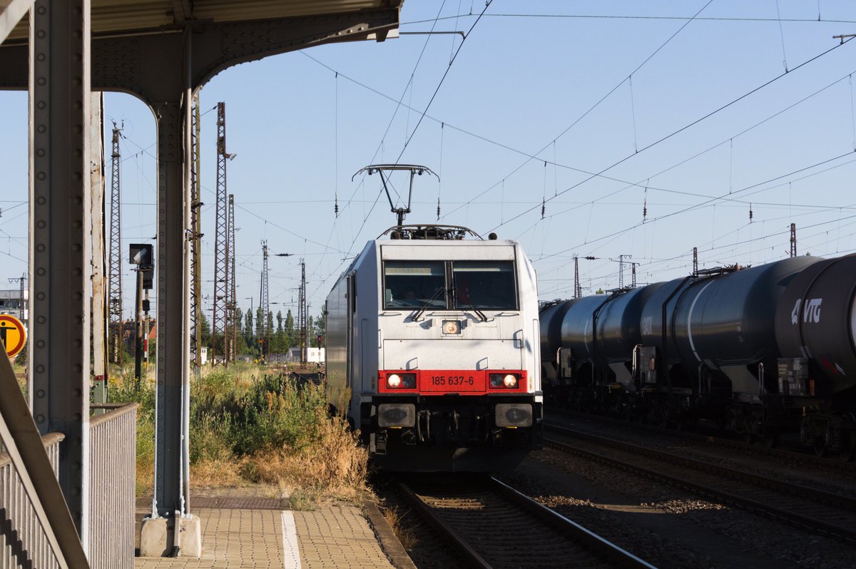 185 637 von der ITL bei der durchfahrt im Bahnhof Grokorbetha am 28.6.19