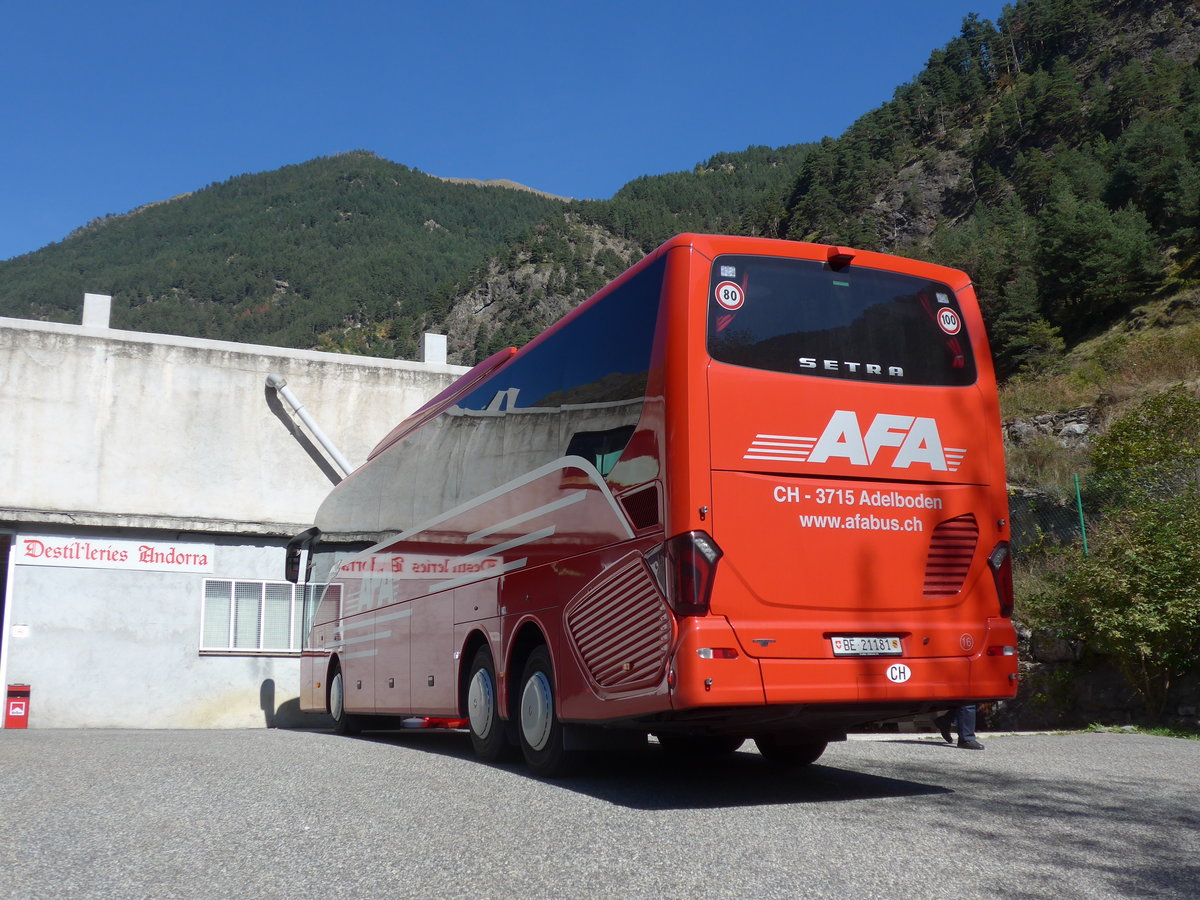 (185'373) - Aus der Schweiz: AFA Adelboden - Nr. 16/BE 21'181 - Setra am 27. September 2017 in Arinsal, Distillerie 