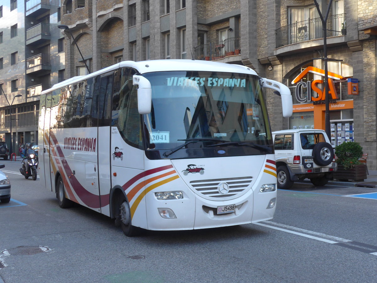 (185'418) - Viatges Espanya, Sant Juli de Lria - J5498 - Mercedes/Indcar am 27. September 2017 in La Massana, Les Entrades