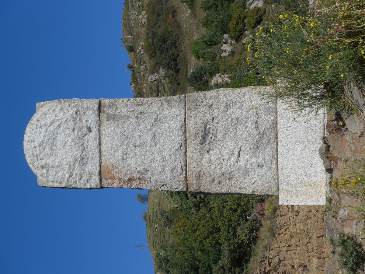 (185'630) - Gedenkstein vom Zugsungl�ck am 31. Oktober 1909 am 29. September 2017 bei Sauto