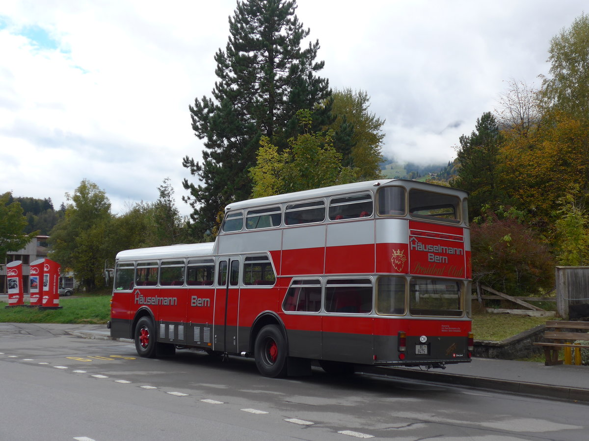 (185'778) - Huselmann, Bern - Nr. 26/BE 9475 - FBW/Vetter-R&J Anderthalbdecker (ex AFA Adelboden Nr. 9) am 8. Oktober 2017 beim Bahnhof Frutigen