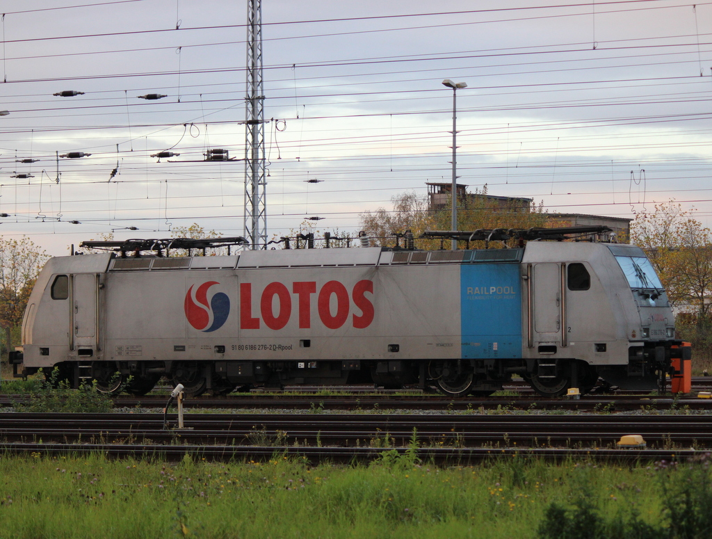 186 276-2 stand am Morgen des 06.11.2022 im Rostocker Hbf abgestellt.