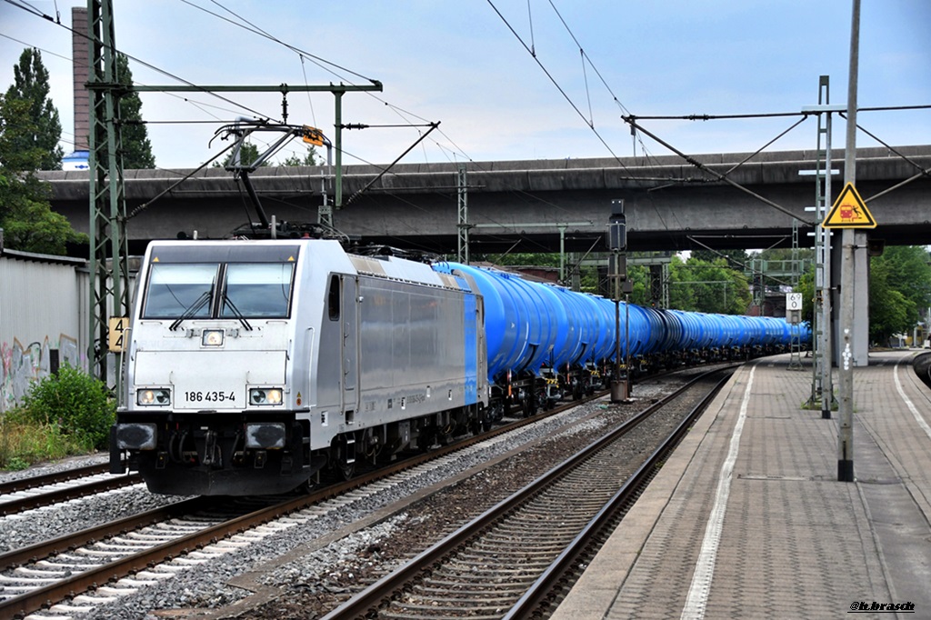 186 435-4 zog einen tanker durch hh-harburg,02.08.19