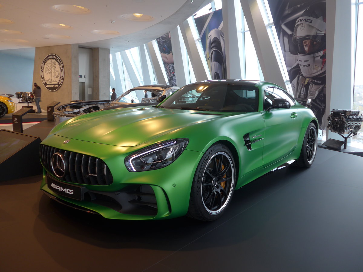 (186'470) - Mercedes-AMG GT R von 2017 am 12. November 2017 in Stuttgart, Mercedes-Benz Museum