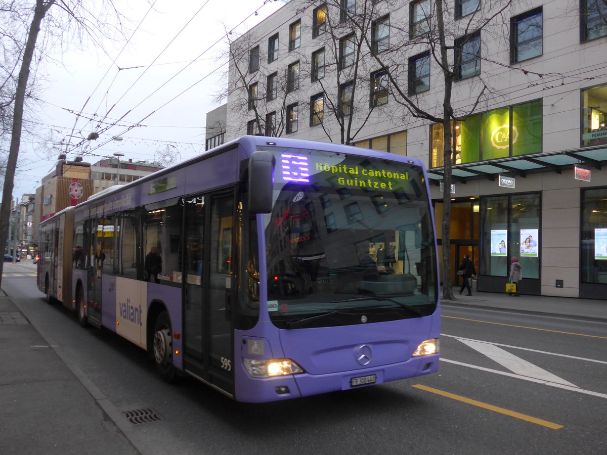 (186'728) - TPF Fribourg - Nr. 595/FR 300'440 - Mercedes am 27. November 2017 beim Bahnhof Fribourg