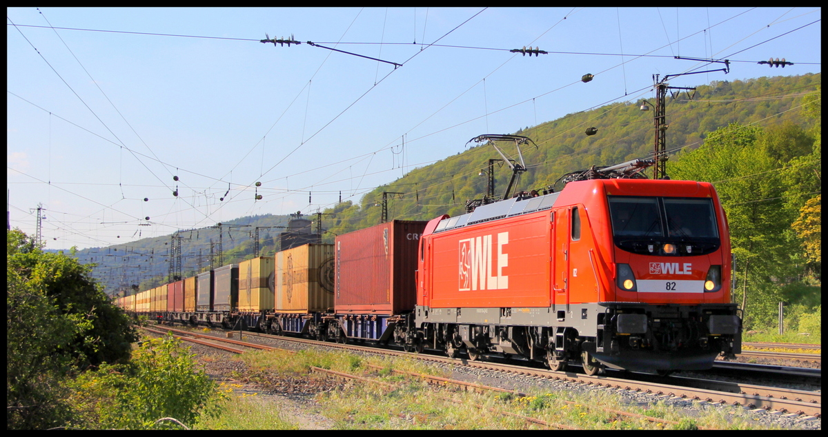 187 010 der WLE mit Warsteiner Bierzug nach München am 06.05.16 in Gemünden am Main