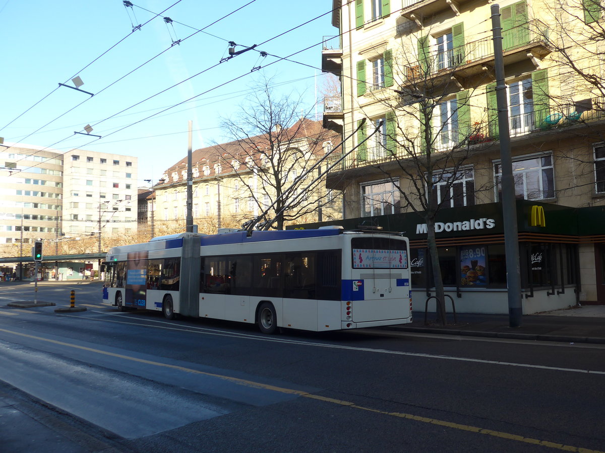 (187'162) - TL Lausanne - Nr. 858 - Hess/Hess Gelenktrolleybus am 23. Dezember 2017 in Lausanne, Chauderon