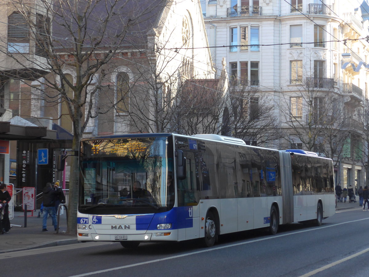 (187'165) - TL Lausanne - Nr. 671/VD 158'851 - MAN am 23. Dezember 2017 in Lausanne, Chauderon