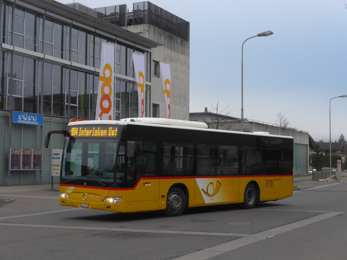 (187'341) - PostAuto Bern - BE 610'532 - Mercedes am 24. Dezember 2017 beim Bahnhof Interlaken Ost