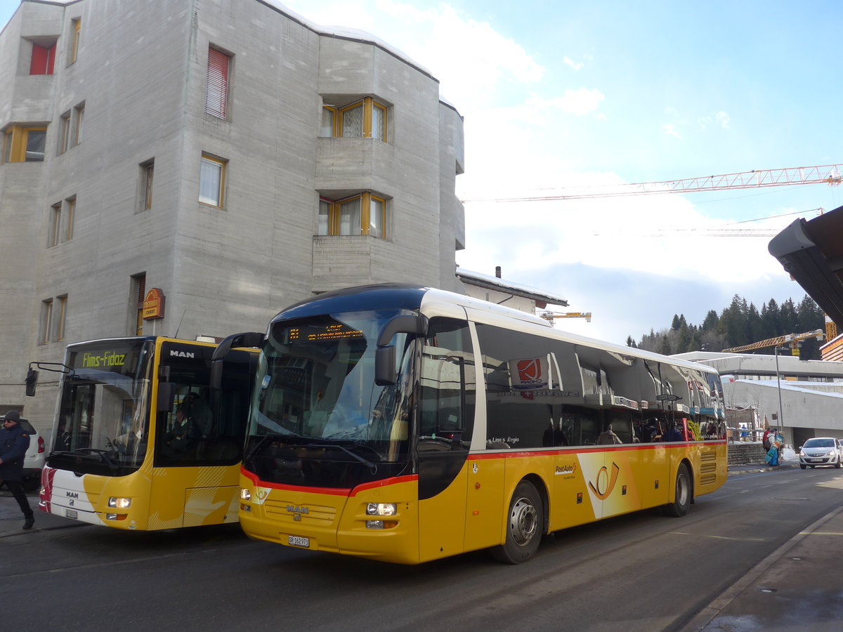 (187'378) - PostAuto Graubnden - GR 162'973 - MAN am 26. Dezember 2017 in Flims, Bergbahnen