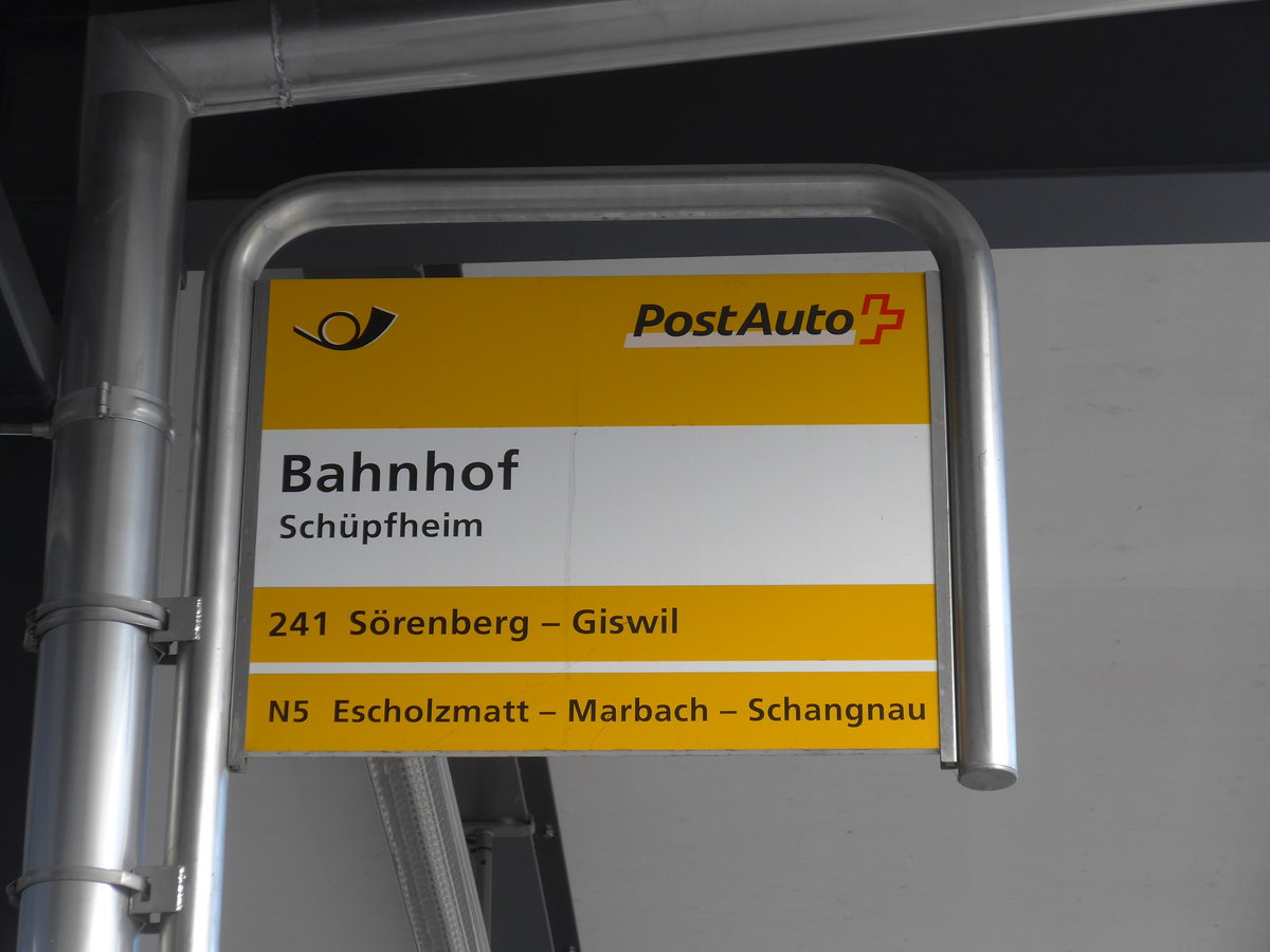 (187'651) - PostAuto-Haltestelle - Sch�pfheim, Bahnhof - am 2. Januar 2018