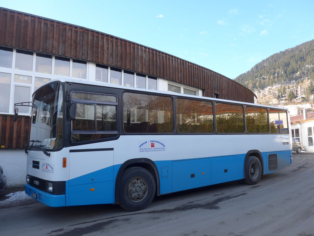 (187'946) - Leysin-Excursions, Leysin - VD 382'582 - NAW/R&J (ex Funi-Car, Biel Nr. 15; ex Autotour, Visp Nr. 2; ex Lehner, Brchen Nr. 2) am 14. Januar 2018 in Leysin, Garage