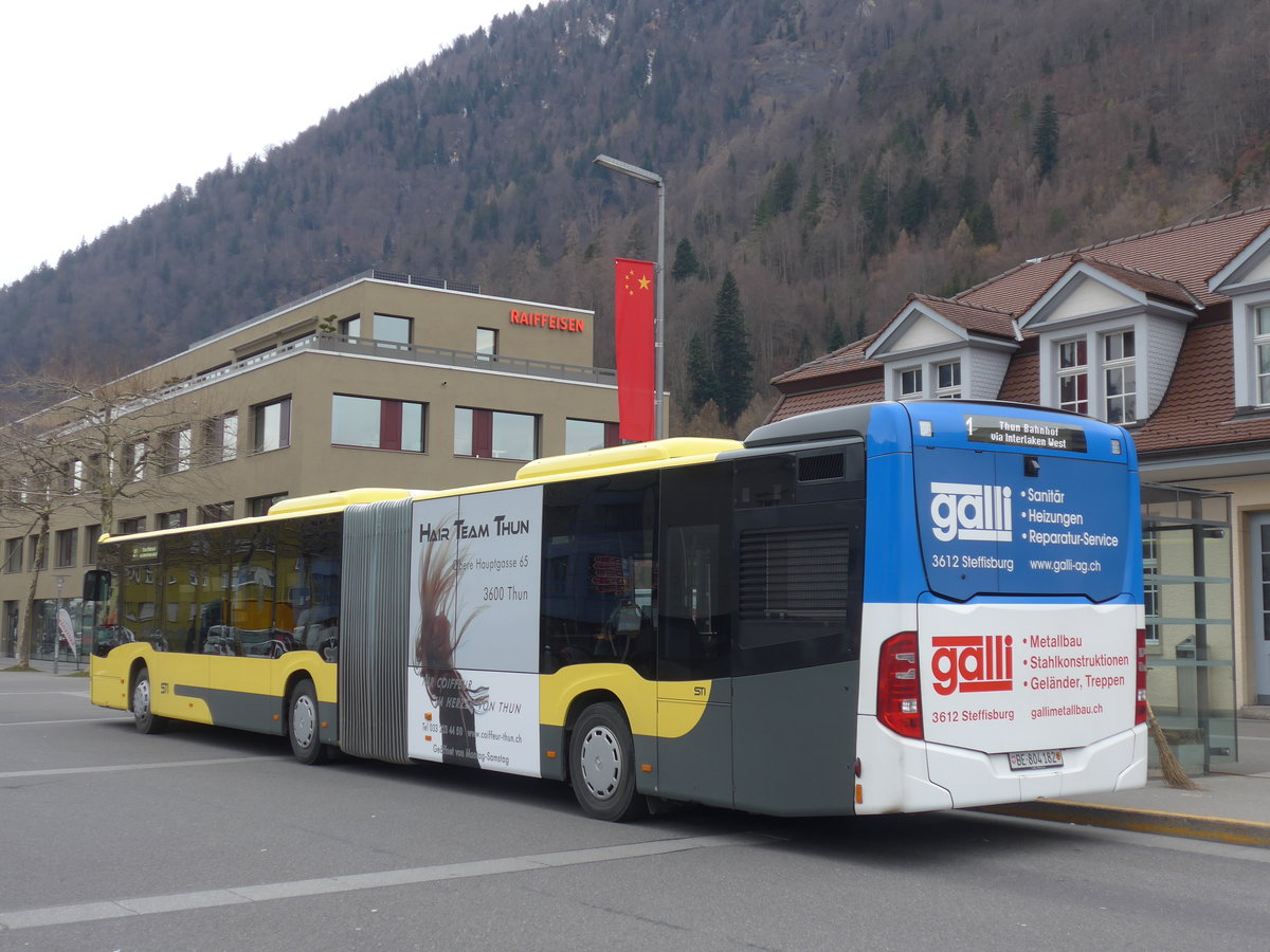 (188'230) - STI Thun - Nr. 182/BE 804'182 - Mercedes am 5. Februar 2018 beim Bahnhof Interlaken Ost