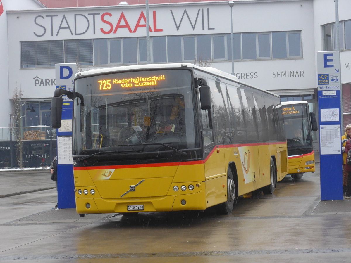 (188'282) - Schmidt, Oberbren - SG 344'970 - Volvo am 8. Februar 2018 beim Bahnhof Wil