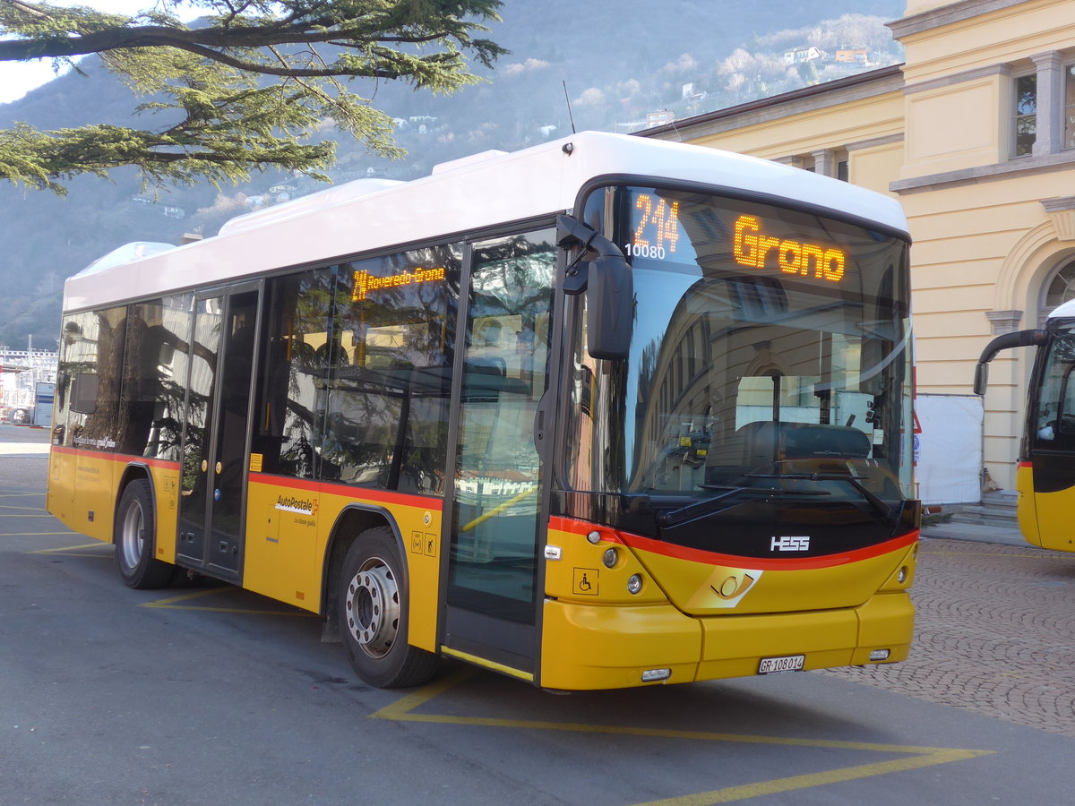 (188'560) - TpM, Mesocco - Nr. 14/GR 108'014 - Scania/Hess am 14. Februar 2018 beim Bahnhof Bellinzona