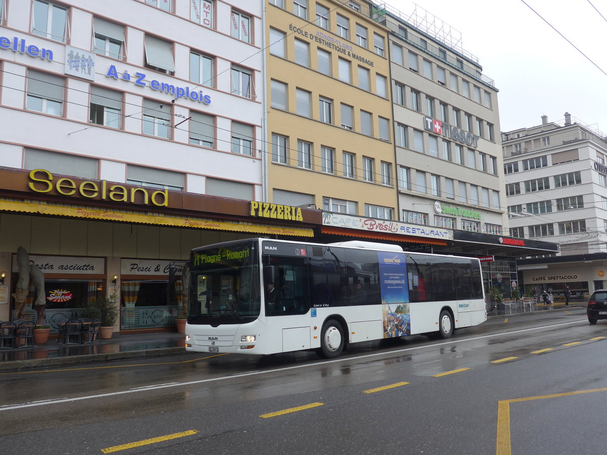 (188'729) - Funi-Car, Biel - Nr. 7/BE 56'807 - MAN am 15. Februar 2018 beim Bahnhof Biel