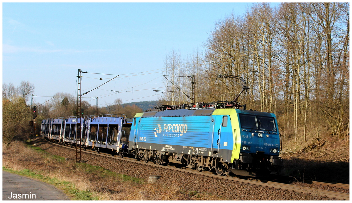 189 152 der PKP Cargo mit Autozug am 10.04.15 bei Bernhards