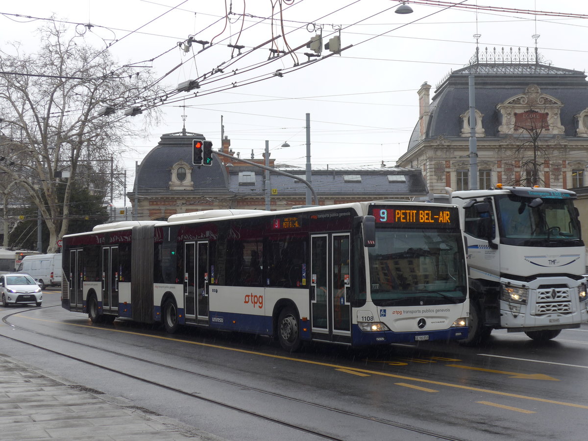 (189'192) - TPG Genve - Nr. 1108/GE 960'858 - Mercedes am 12. Mrz 2018 in Genve, Place des Vingt-Deux-Cantons