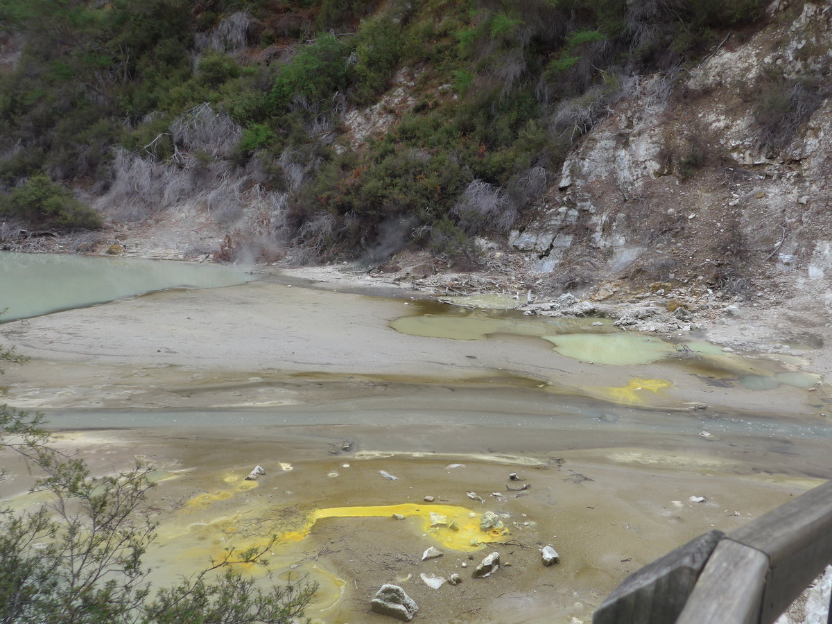 (191'109) - See im Wai-O-Tapu Thermal Wonderland am 23. April 2018 bei Rotorua