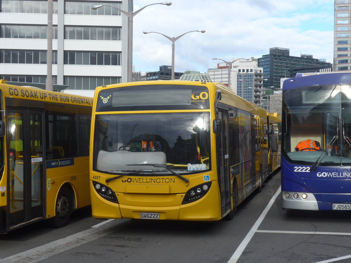 (191'599) - GO Wellington - Nr. 4227/GWG222 - Alexander Dennis/KiwiBus am 27. April 2018 beim Bahnhof Wellington