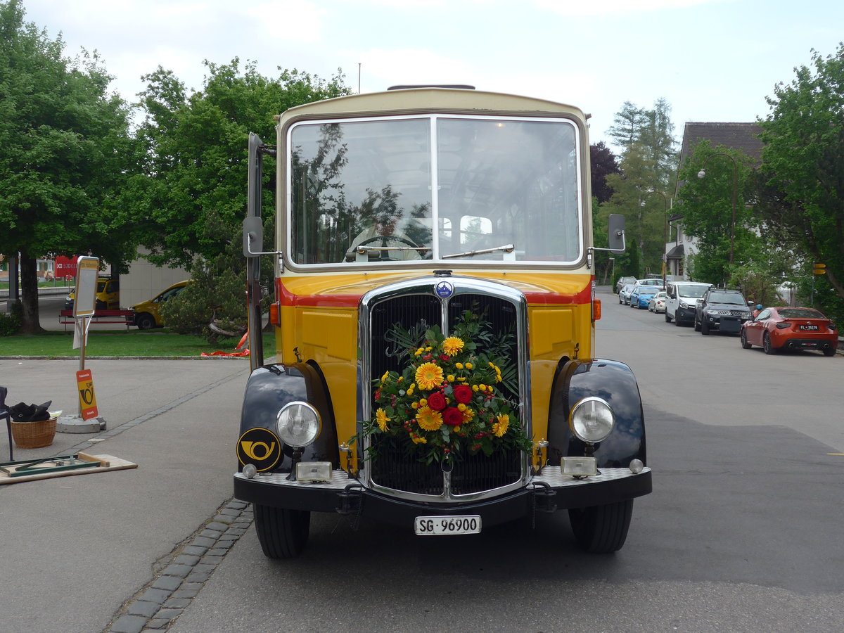 (192'785) - Altherr, Nesslau - SG 96'900 - Saurer/R&J am 5. Mai 2018 beim Bahnhof Nesslau-Neu St. Johann