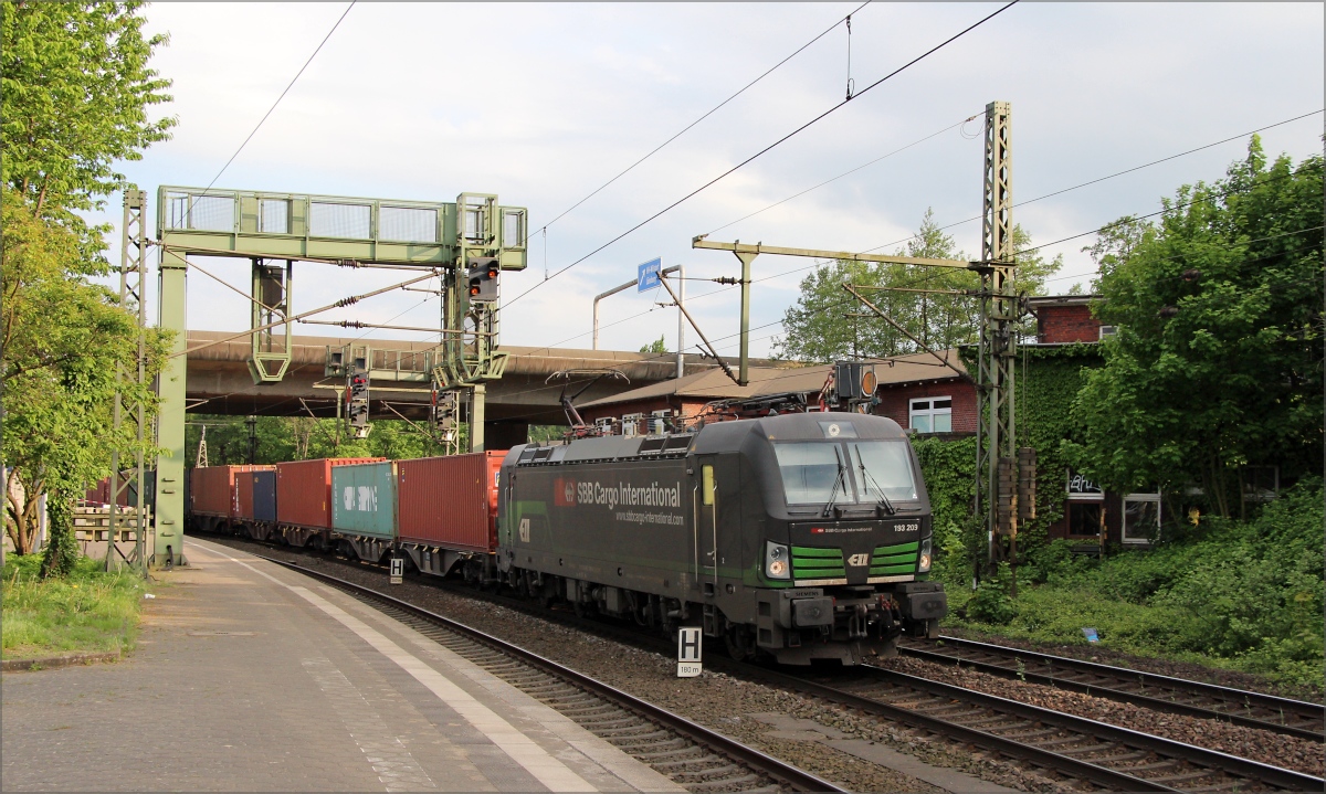 193 209 im Dienste von SBB am 12.05.18 in Hamburg Harburg