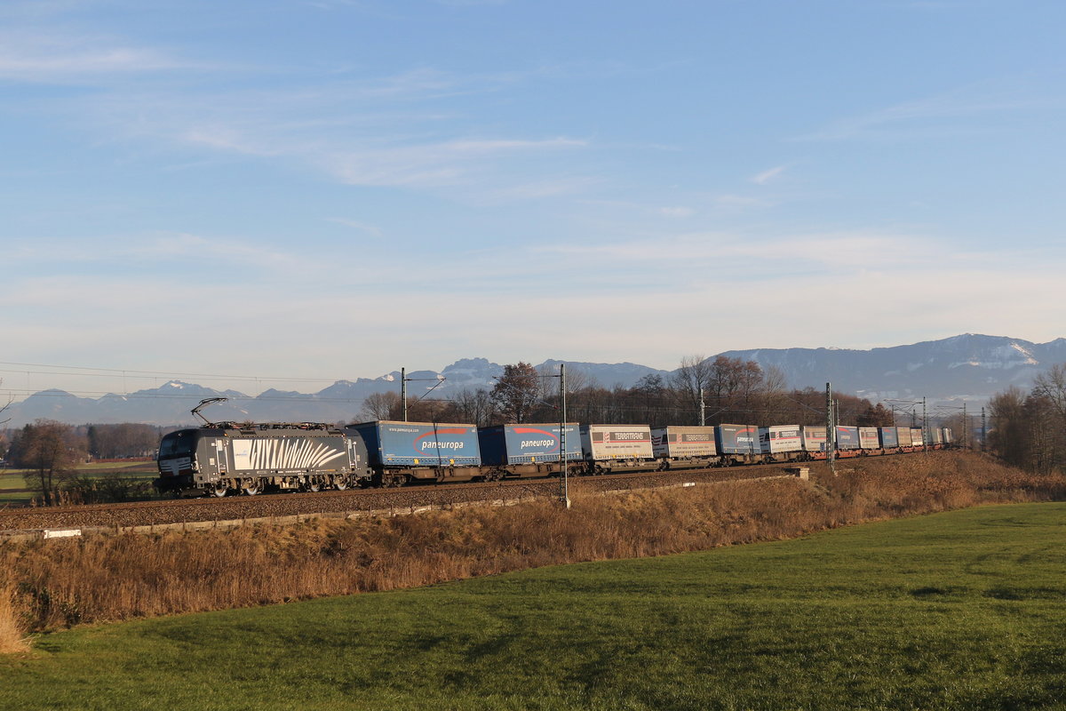 193 661 aus Kufstein kommend am 6. Dezember 2019 bei Rann.