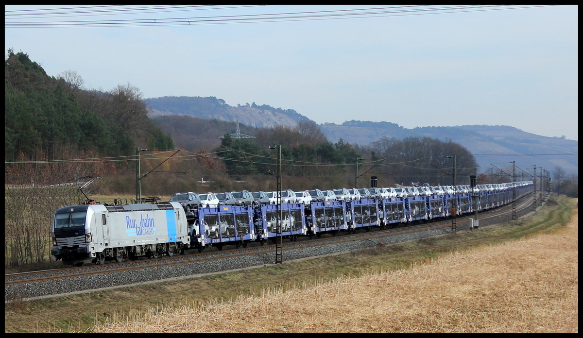 193 810 mit Daciazug am 08.03.15 bei Harrbach