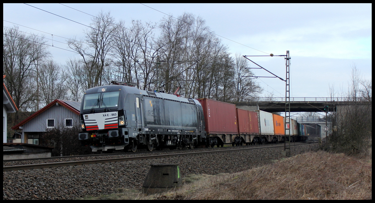 193 863 mit Containerzug am 26.02.15 bei Kerzell