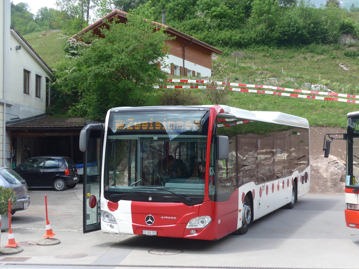 (193'312) - TPF Fribourg - Nr. 83/FR 300'382 - Mercedes am 21. Mai 2018 beim Bahnhof Montbovon