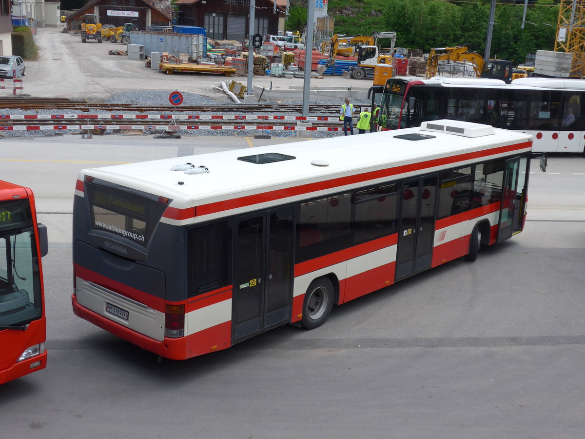 (193'319) - Lathion, Sion - Nr. 26/VS 478'999 - Scania/Hess (ex AAGS Schwyz Nr. 12) am 21. Mai 2018 beim Bahnhof Montbovon