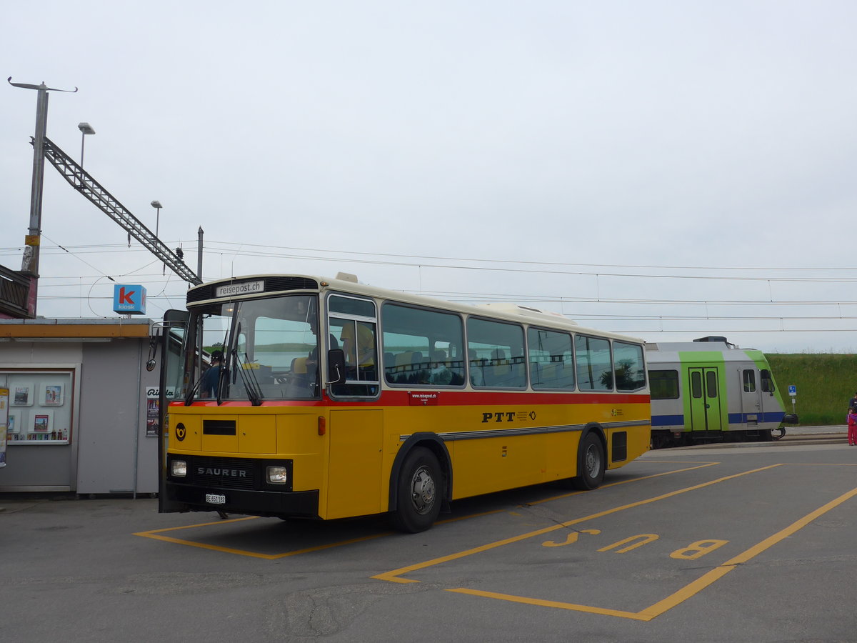 (193'658) - Bernair, Mnsingen - BE 651'182 - Saurer/Tscher (ex Schebath, Lauerz; ex Albin, Fllanden; ex Heim, Flums) am 3. Juni 2018 beim Bahnhof Biglen