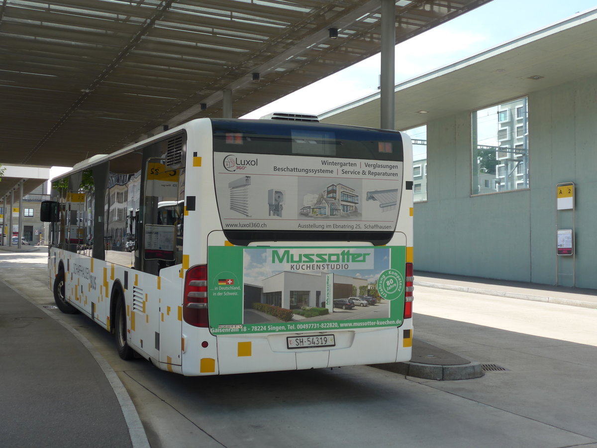 (193'929) - SB Schaffhausen - Nr. 19/SH 54'319 - Mercedes am 10. Juni 2018 beim Bahnhof Schaffhausen