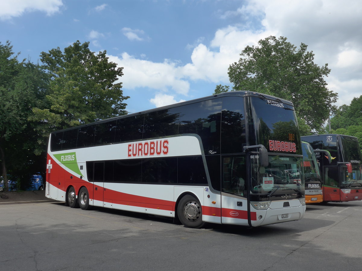 (194'262) - Domo, Glattbrugg - Nr. SE 03/GL 2785 - Van Hool am 18. Juni 2018 in Zrich, Sihlquai