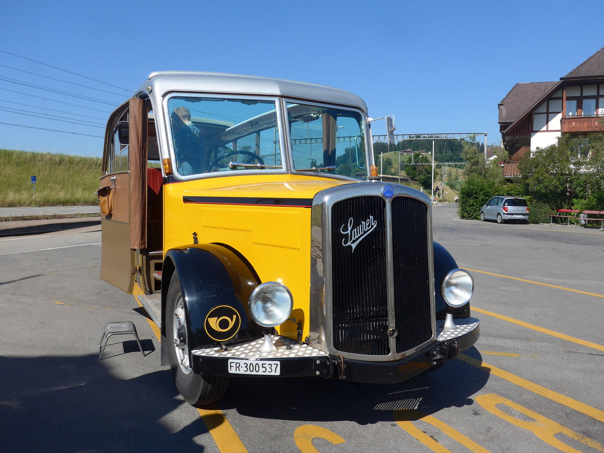 (194'466) - Schlapp, Cottens - FR 300'537 - Saurer/Saurer (ex SATEG, Lausanne; ex P 23'086; ex P 2138) am 1. Juli 2018 beim Bahnhof Biglen