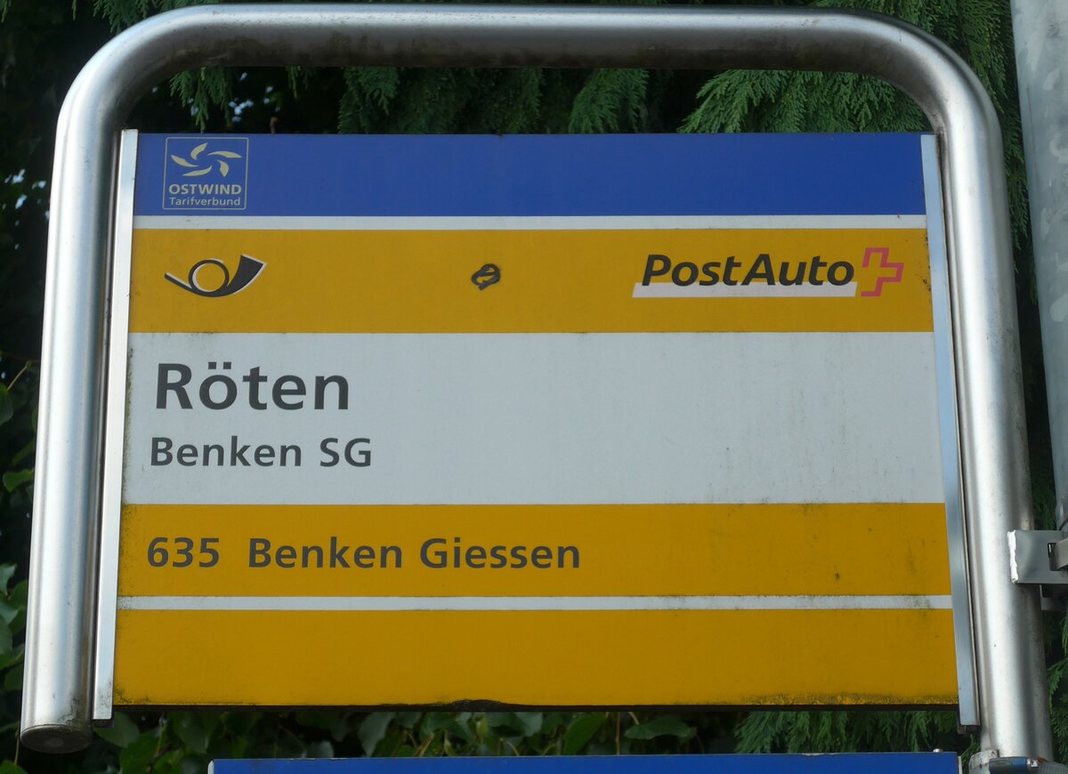 (194'530) - PostAuto-Haltestellenschild - Benken SG, Rten - am 7. Juli 2018