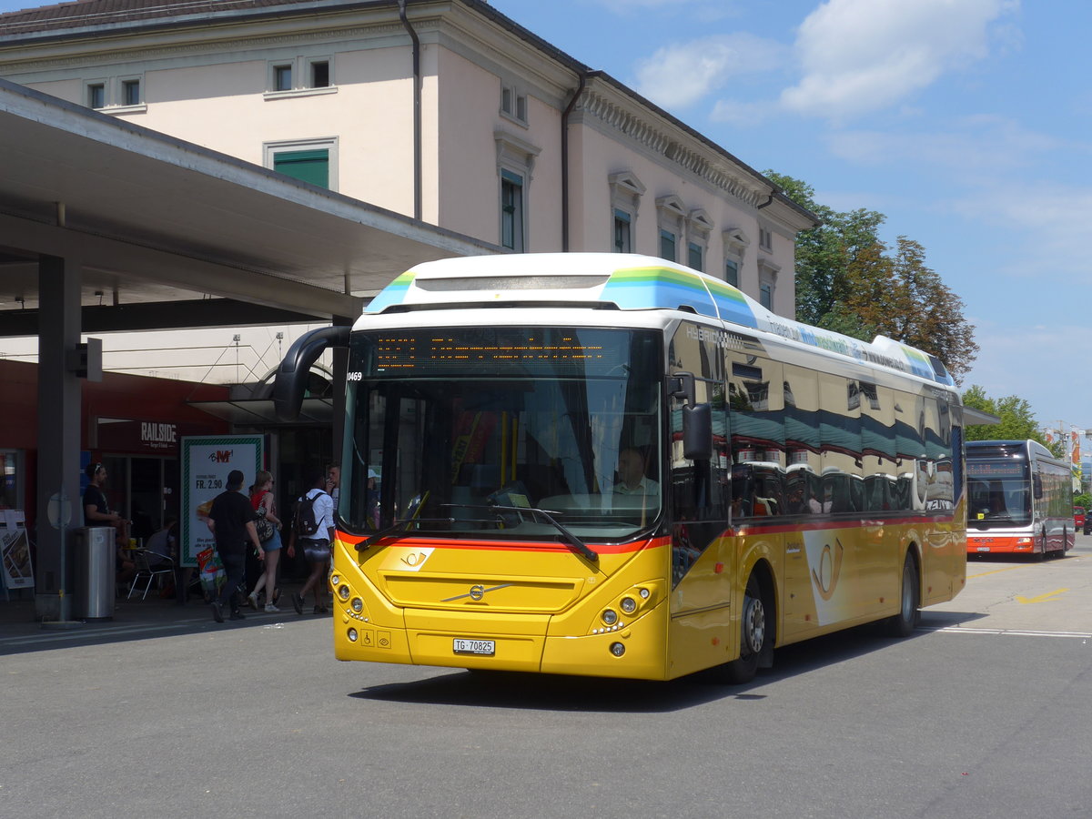 (194'636) - PostAuto Ostschweiz - TG 70'825 - Volvo am 7. Juli 2018 beim Bahnhof Frauenfeld