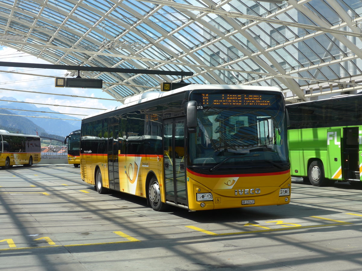 (194'838) - PostAuto Graubnden - GR 170'437 - Iveco am 15. Juli 2018 in Chur, Postautostation