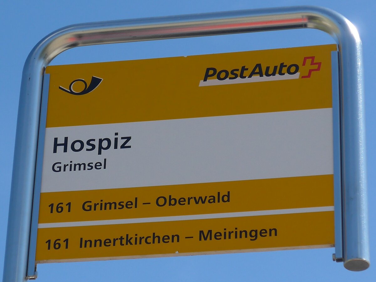 (195'246) - PostAuto-Haltestellenschild - Grimsel, Hospiz - am 29. Juli 2018