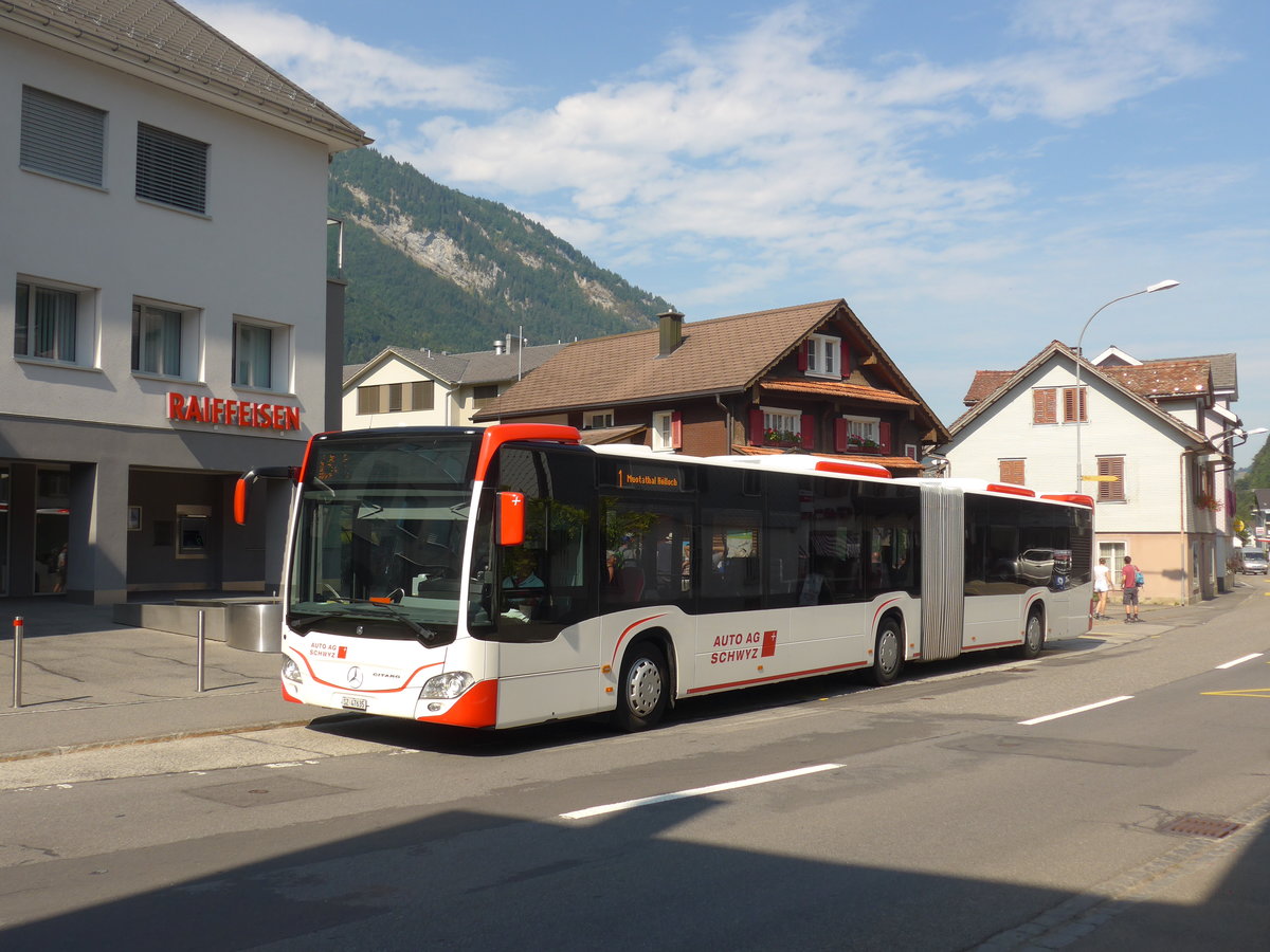 (195'387) - AAGS Schwyz - Nr. 35/SZ 47'635 - Mercedes am 1. August 2018 in Muotathal, Post